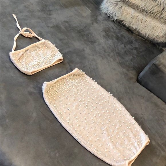 Crop top & pencil skirt! - Picture 7 of 7